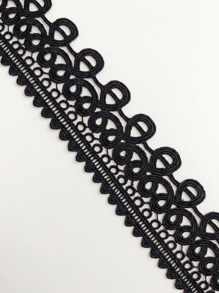 d51edac0-7cda-4a47-a20c-e69bf655b778.jpg Elegant Black Gimp Braid Crochet Lace Trim
